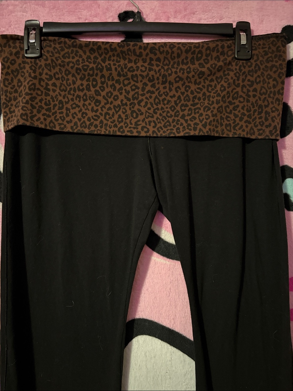 PINK Victoria’s secret fold over flare yoga pants - Picture 2 of 5
